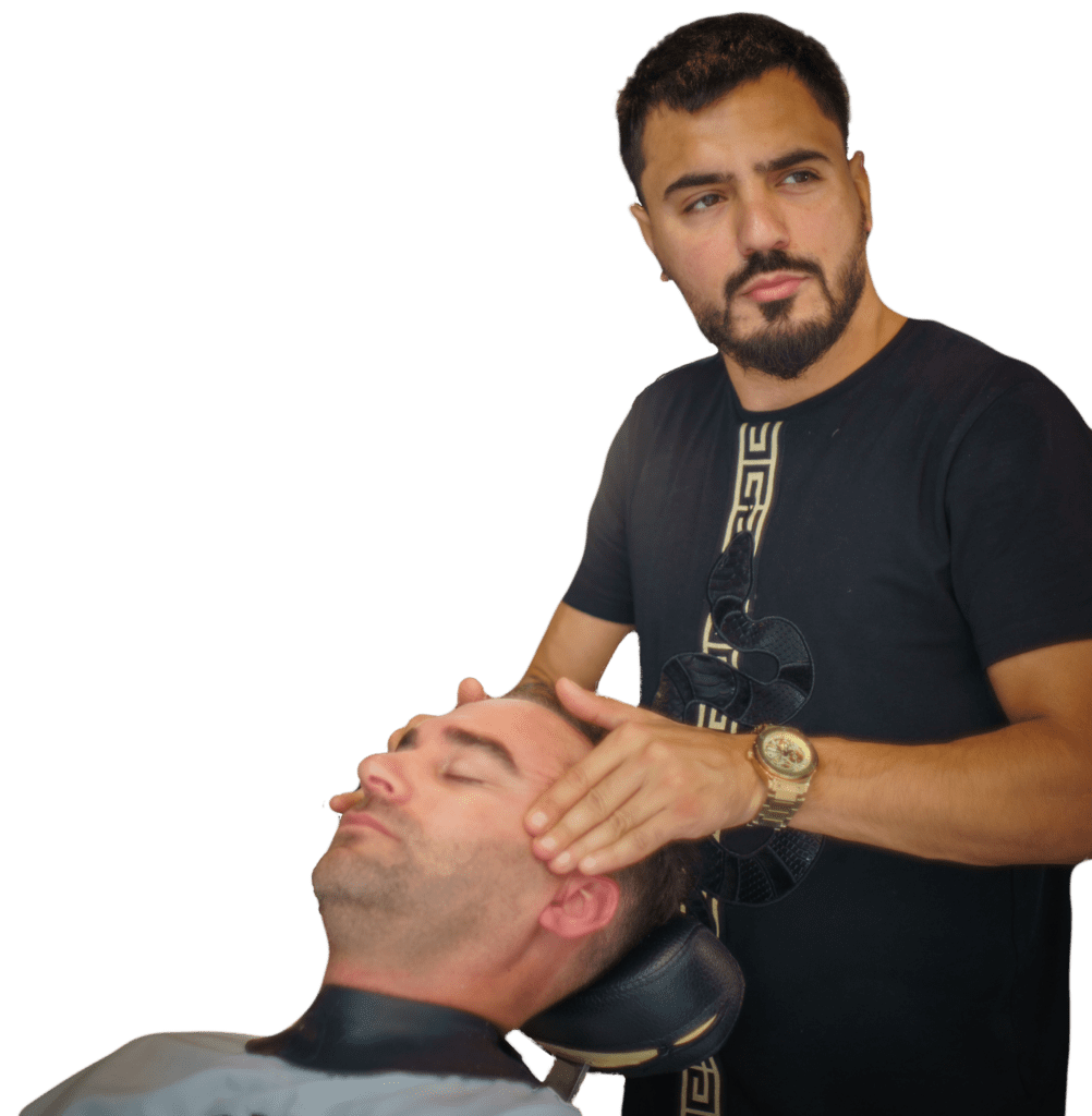 Mo barber with customer